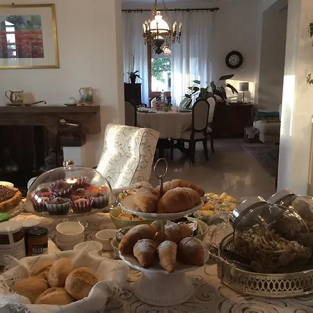 فندق مبيت وإفطار L'oasi Nel Borgo Nereto